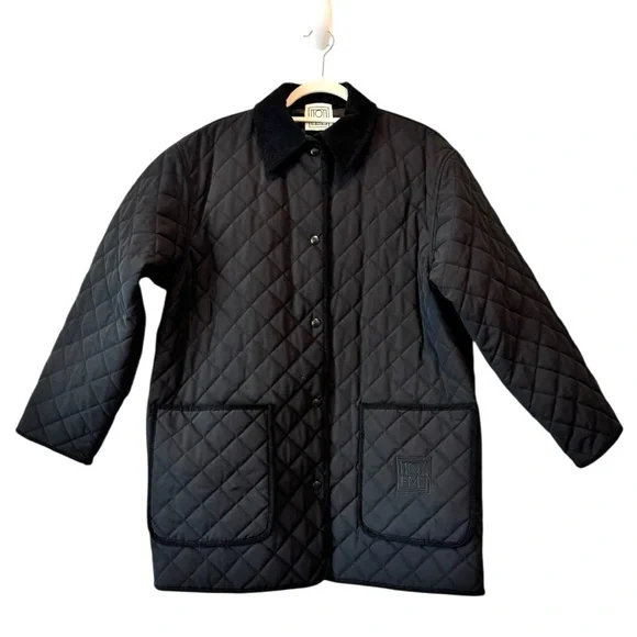Quilted Barn Jacket in black